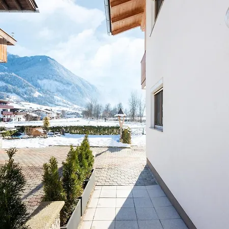 In Zillertal Near Slopes Nyaraló