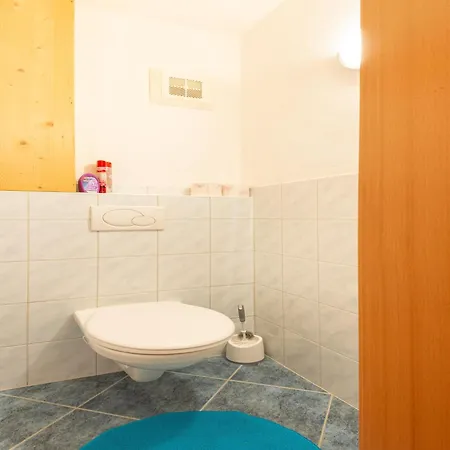 Quietly Located House Near The Center * Ramsau im Zillertal