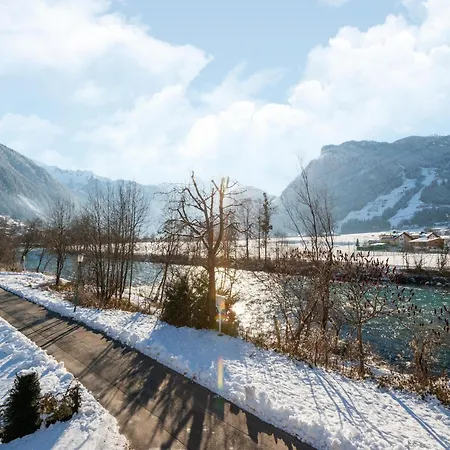 Quietly Located House Near The Center Semesterbostad Ramsau im Zillertal